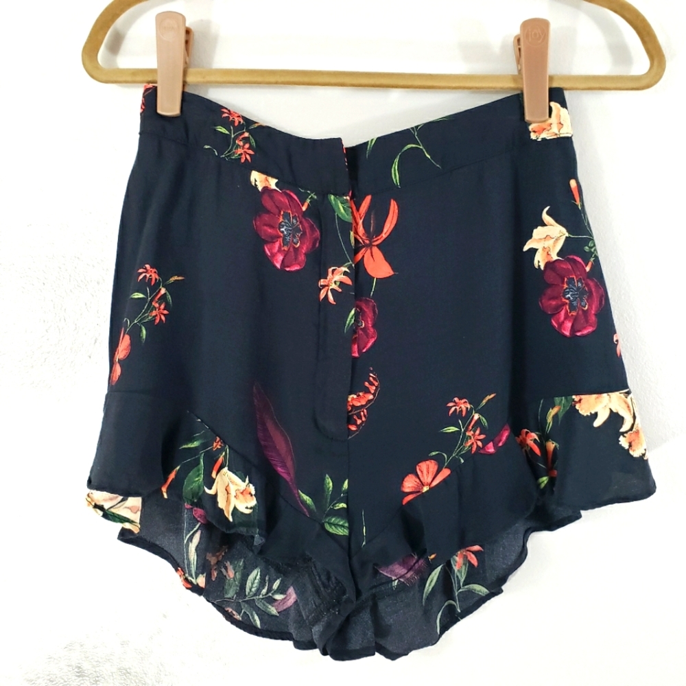 ZARA ACCESSORIES floral ruffle hem high rise short